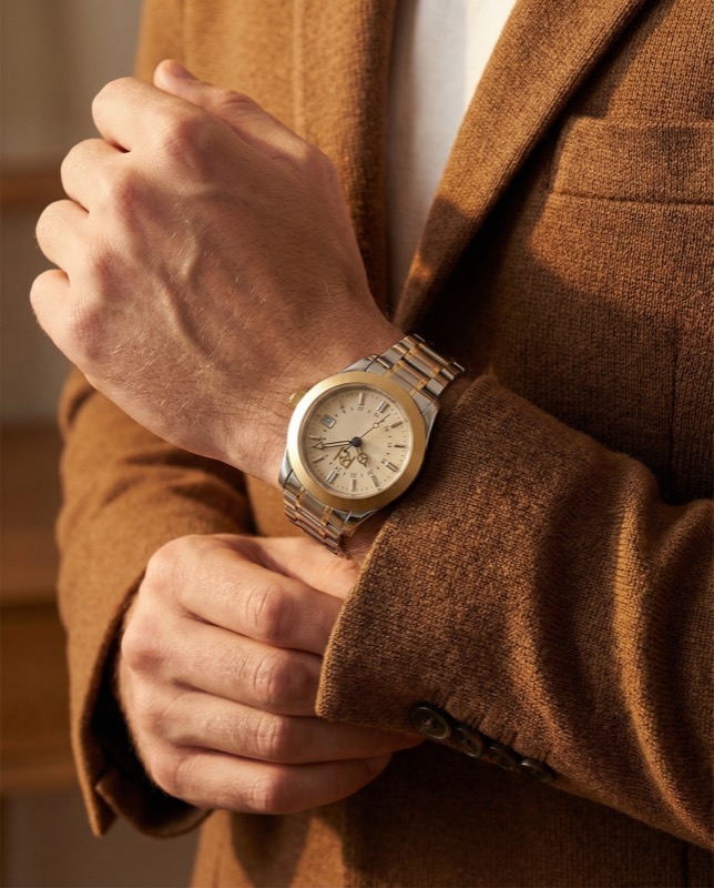 Rey Watches — Gold Aviator — lifestyle